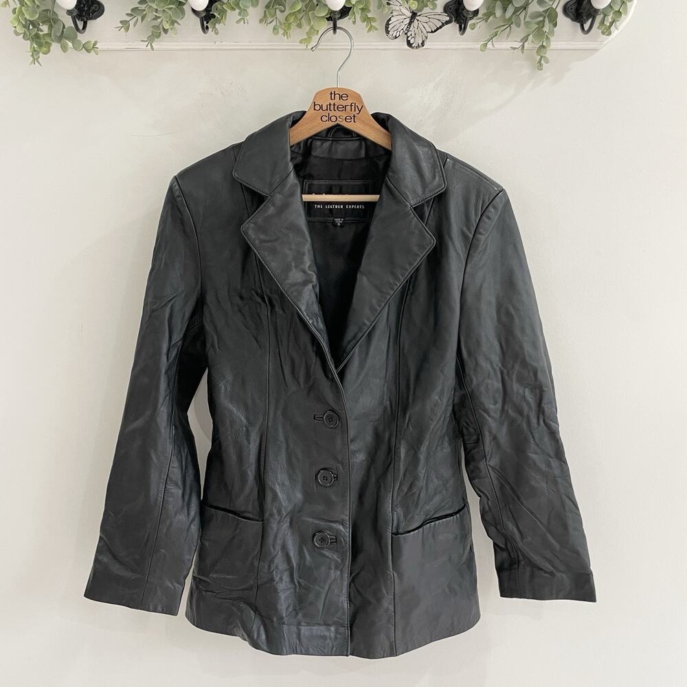 Vintage Wilson’s Black Leather Collared Buttoned Pocketed Jacket Size S